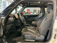 Gebraucht Mini John Cooper Works 231 PS (169 kW) 2021 Weiß Kleinwagen