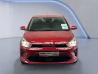 Używany Kia Rio Vision 84 KM (61 kW) 2022 Czerwony Sedan/Limuzyna