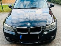 Gebraucht BMW 320 183 PS (134 kW) 2011 Schwarz Kombi