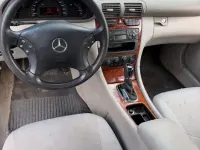 Gebraucht Mercedes C180 143 PS (105 kW) 2003 Grün Limousine