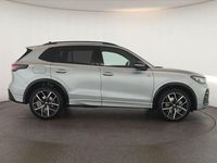 Gebraucht VW Tiguan R-line 265 PS (194 kW) 2025 Oyster silver SUV