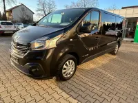 Gebraucht Renault Trafic Expression 145 PS (106 kW) 2018 Schwarz Van / Kleinbus
