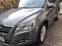 Gebraucht VW Tiguan 140 PS (102 kW) 2011 Grau SUV
