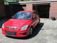 Gebraucht Hyundai i30 109 PS (80 kW) 2009 Rot Limousine