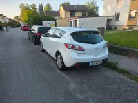 Gebraucht Mazda 3 105 PS (77 kW) 2009 Weiß Kleinwagen
