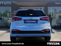 Gebraucht Hyundai i20 Trend 99 PS (72 kW) 2020 Clean slate Kleinwagen