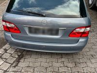Gebraucht Mercedes E280 177 PS (130 kW) 2004 Grau Kombi