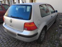 Gebraucht VW Golf IV 75 PS (55 kW) 1998 Silber Kleinwagen