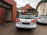 Gebraucht VW Passat 140 PS (102 kW) 2008 Silber Kombi