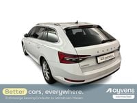 Gebraucht Skoda Superb Style 156 PS (114 kW) 2022 Moonweiss metallic Kombi