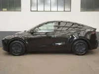 New Tesla Model Y Standard Range 219 kW (299 HP) 2026 Black SUV