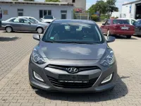 Gebraucht Hyundai i30 Style 110 PS (80 kW) 2012 Grau Limousine
