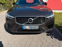 Gebraucht Volvo XC60 R-Design 140 PS (102 kW) 2020 Grau SUV
