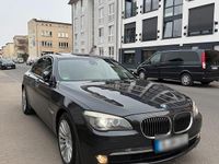 Gebraucht BMW 730 245 PS (180 kW) 2011 Grau Limousine