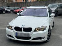 Second-hand BMW 318 143 CP (105 kW) 2010 Alb Berlinǎ