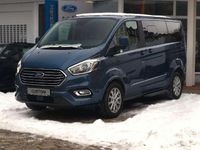 Gebraucht Ford Tourneo Titanium 131 PS (96 kW) 2019 Chromablau metallic Van / Kleinbus