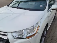 Gebraucht Citroën DS4 Chic 131 PS (96 kW) 2015 Weiß Kleinwagen