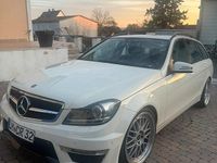 Gebraucht Mercedes C200 Elegance 136 PS (100 kW) 2012 Weiß Kombi