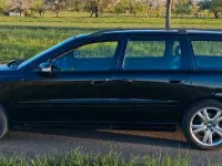 Używany Volvo V70 185 KM (136 kW) 2007 Czarny Kombi