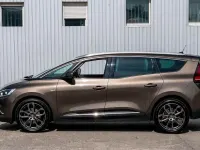 Gebraucht Renault Scénic III Bose Edition 132 PS (97 kW) 2017 Braun Van / Kleinbus