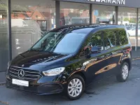 Gebraucht Mercedes 180 116 PS (85 kW) 2023 Lackfarbe loparitschwarz metal Limousine