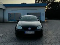 Gebraucht VW Golf V 75 PS (55 kW) 2004 Schwarz Kleinwagen