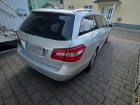 Usado Mercedes E220 Elegance 170 CV (125 kW) 2011 Plateado Berlina