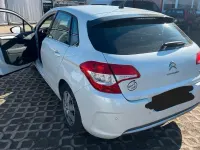 Gebraucht Citroën C4 120 PS (88 kW) 2013 Weiß Limousine