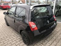 Second-hand Renault Twingo 76 CP (55 kW) 2008 Negru Hatchback