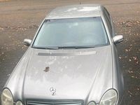 Gebraucht Mercedes E240 177 PS (130 kW) 2003 Beige Limousine