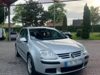 Gebraucht VW Golf V 105 PS (77 kW) 2005 Silber Kleinwagen