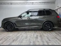 Gebraucht BMW X7 M Sport 352 PS (258 kW) 2025 (0c3d) manhatten metallic SUV