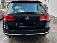 Gebraucht VW Passat R 300 PS (220 kW) 2011 Schwarz Kombi