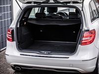 Gebraucht Mercedes B180 125 PS (91 kW) 2012 Weiß Van / Kleinbus