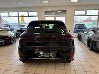 Gebraucht Porsche Cayenne 354 PS (260 kW) 2023 Schwarz SUV