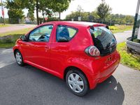 Gebraucht Toyota Aygo Cool 68 PS (50 kW) 2009 Rot Kleinwagen