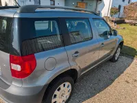 Gebraucht Skoda Yeti Easy 105 PS (77 kW) 2013 Silber SUV