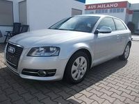 Gebraucht Audi A3 Attraction 105 PS (77 kW) 2010 Silber Kleinwagen