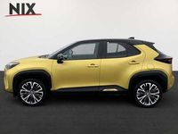 Gebraucht Toyota Yaris Hybrid Elegant 116 PS (85 kW) 2022 Warm gold metallic, dach schwarz