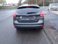 Gebraucht Ford Focus Titanium 182 PS (133 kW) 2016 Grau Limousine