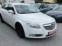 Gebraucht Opel Insignia Edition 131 PS (96 kW) 2012 Weiß Kombi