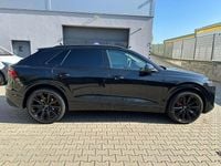 Gebraucht Audi Q8 S-Line 286 PS (210 kW) 2025 Schwarz SUV