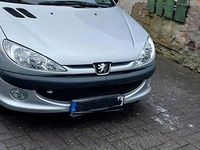 Gebraucht Peugeot 206 68 PS (50 kW) 2009 Silber Kleinwagen