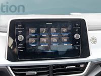 Gebraucht VW T-Roc 150 PS (110 kW) 2025 Grau SUV