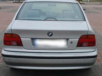 Gebraucht BMW 530 184 PS (135 kW) 2000 Silber Limousine