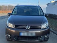 Gebraucht VW Touran 140 PS (102 kW) 2011 Braun Van / Kleinbus