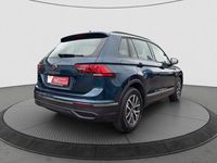 Gebraucht VW Tiguan Life 150 PS (110 kW) 2022 Blau SUV