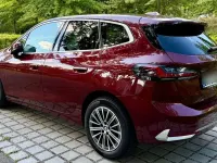 Gebraucht BMW 220 Active Tourer Luxury Line 156 PS (114 kW) 2023 Rot Van / Kleinbus