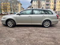 gebraucht Toyota Avensis Benzin