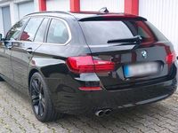 gebraucht BMW 520 d xDrive Touring Luftfeder.,Abstandtempo.,HUD
